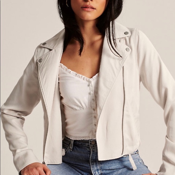 LOOKING FOR: Abercrombie Lace Piece Slim Crop Cami - Picture 6 of 7